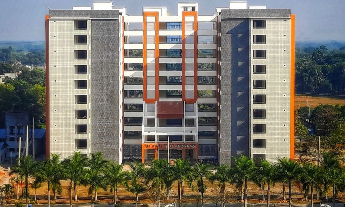 সাক্ষ্য দিয়ে হয়রানির শিকার যবিপ্রবি কর্মচারী: বিচার চেয়ে লিখিত অভিযোগ