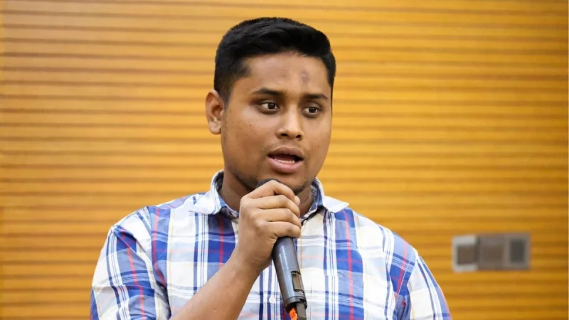 গণভোটের আদেশ ড. ইউনূসকেই দিতে হবে: হাসনাত আবদুল্লাহ