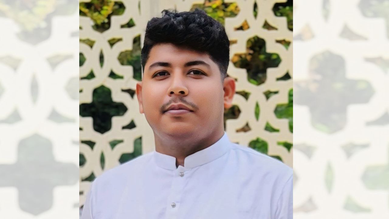 ভাঙা হাতে রড নিয়ে ডাকসুতে লড়ছেন ছাত্রদলের মেহেদী