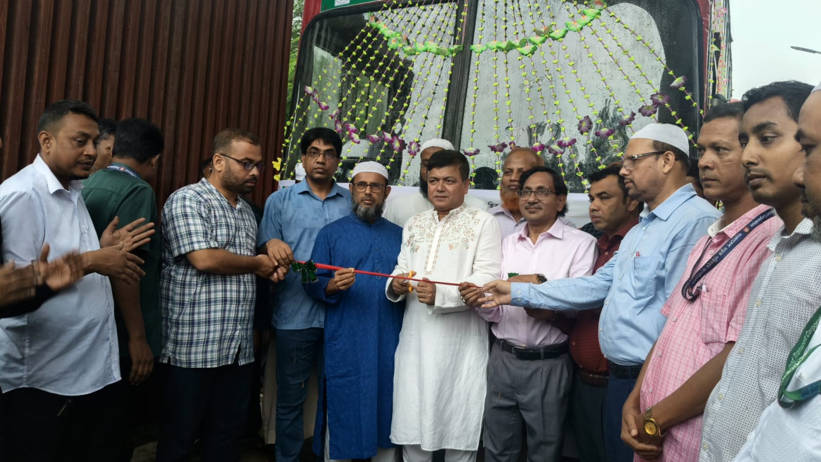 বেরোবিতে পরিবহন সংকট কাটাতে উদ্বোধন করা হলো ৭ টি নতুন বাস