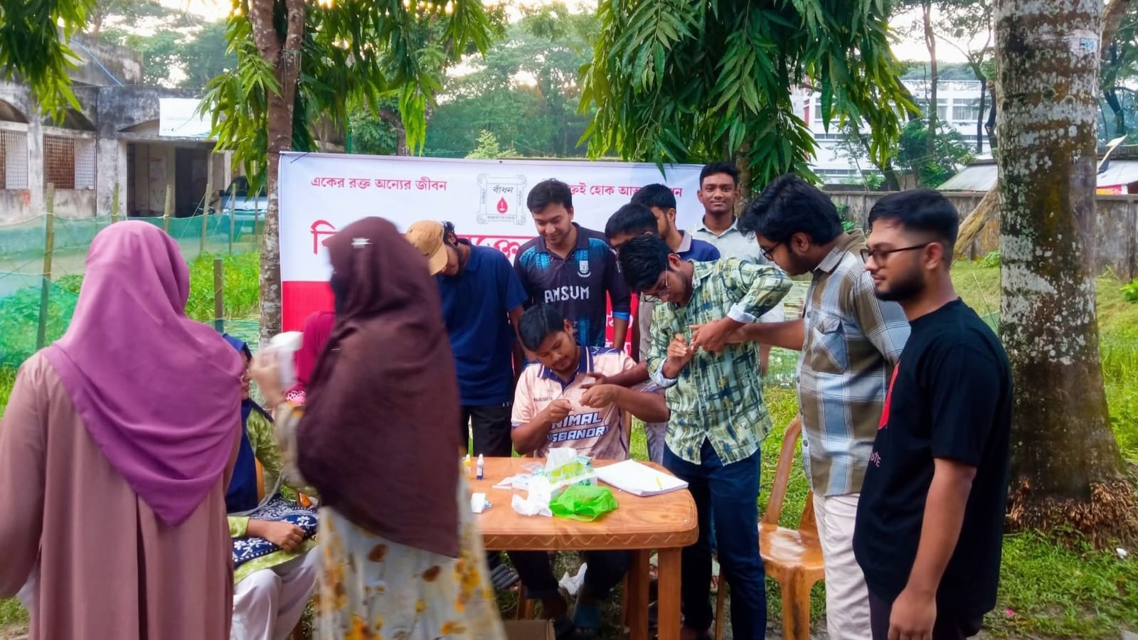 পবিপ্রবি বরিশাল ক্যাম্পাসে বাঁধনের উদ্যোগে বিনামূল্যে রক্তের গ্রুপ নির্ণয় কর্মসূচি