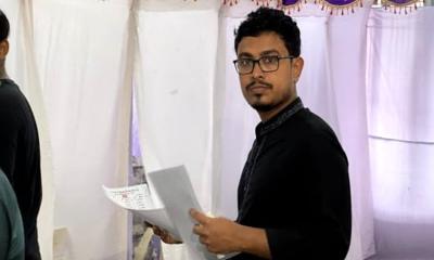 কেন্দ্রের ১০০ মিটারের মধ্যে ছাত্রদল ডেস্ক বসিয়েছে, অভিযোগ সাদিক-ফরহাদের