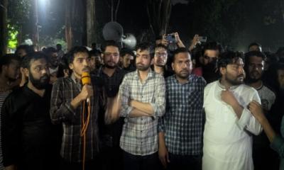 রাবিতে পোষ্য কোটা বাতিলের দাবিতে বিক্ষোভ, একসঙ্গে মিছিলে ছাত্রদল-শিবির