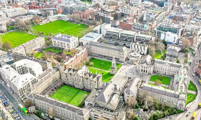 আইরিশ সরকারের সম্পূর্ণ অর্থায়িত বৃত্তি