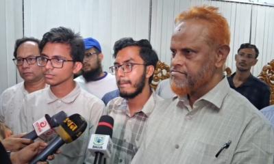 দুই দাবি মেনে নেওয়ায় বাকৃবির আন্দোলন সাময়িক স্থগিত