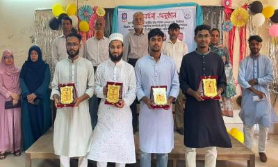গকসু নির্বাচনে ভেটেরিনারি অনুষদের চার প্রতিনিধিকে সংবর্ধনা
