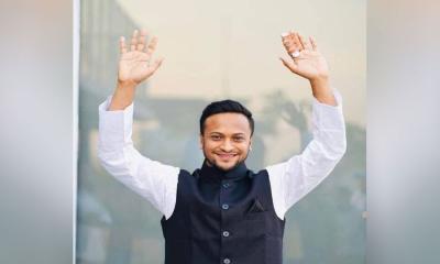 আমাকে জোর করে আওয়ামী লীগের নমিনেশন দেওয়া হয়েছিল