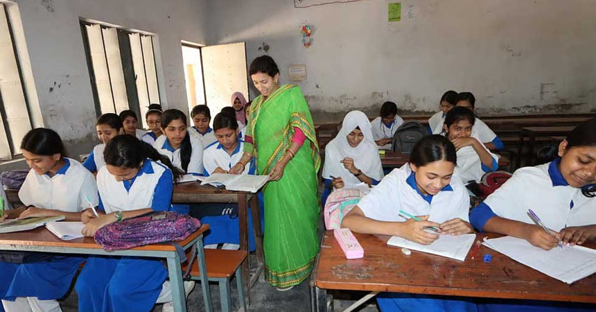 তিন বছর পর প্রথম ও দ্বিতীয় শ্রেণিতে পরীক্ষা ফিরছে