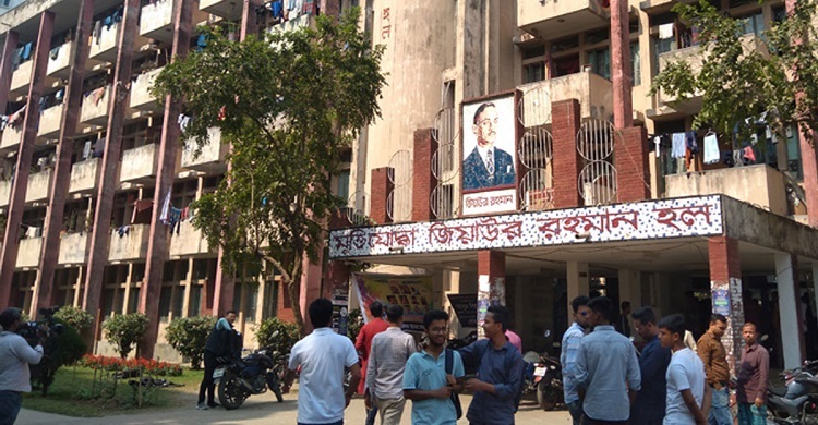 জিয়া হলেও হারলেন আবিদ, চারগুণ বেশি ভোট পেলেন সাদিক কায়েম
